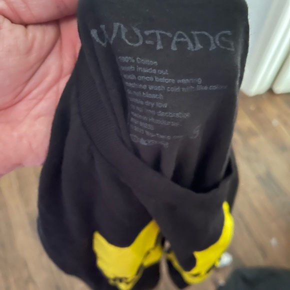 Wu-Tang Clan Logo T-Shirt : Adult Small : Hip-Hop : Streetwear - Picture 3 of 3